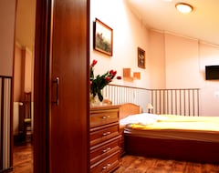Khách sạn Złoty Zdrój Centrum Rehabilitacji i Medycyny Naturalnej (Solec-Zdrój, Ba Lan)