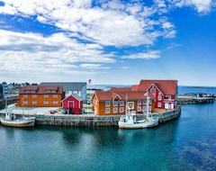 Finnøy Bryggehotell - by Classic Norway Hotels (Sandøy, Norge)