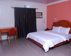 Hotel Owees Place (Ikeja, Nigerija)