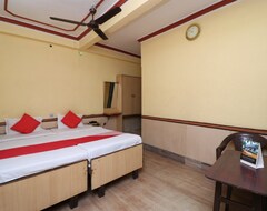 OYO 28177 Hotel Amrita (Bellary, India)