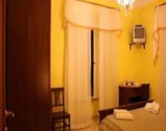 Hotel E&S Rooms (Rom, Italien)