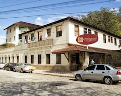 Khách sạn Dominguez Plaza (Nova Friburgo, Brazil)