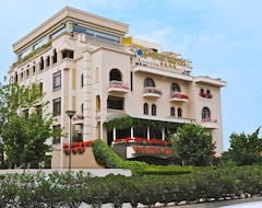 Hotel Mondial (Tirana, Albanien)