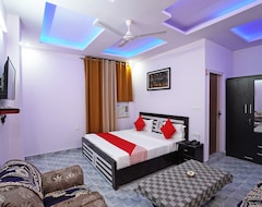 Oyo 46441 1 Plus One Hotel Residency (Delhi, Hindistan)