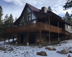 Casa/apartamento entero Beautiful Brand New Rustic Luxury Cabin On 5 Acres Of Land With Magnificent View (Duck Creek Village, EE. UU.)