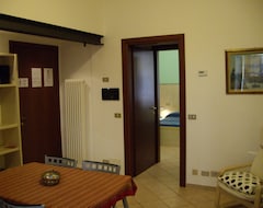 Hotel Appartamenti LG - Casaffitta di Dal Bianco Laura (Verona, Italien)