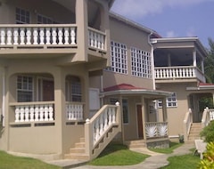 Lejlighedshotel Bayside Villa St. Lucia (Castries, Saint Lucia)