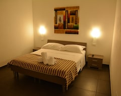 Khách sạn Up Room & Suite (Lecce, Ý)