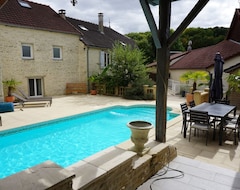 Toàn bộ căn nhà/căn hộ Cottage With Pool And Sauna (Couvignon, Pháp)