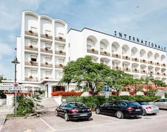 Hotel Internazionale (Cesenático, Italy)
