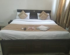 Khách sạn AVP House (Noida, Ấn Độ)