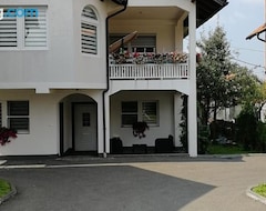 Koko talo/asunto Apartments Airport Inn (Kalesija, Bosnia ja Herzegovina)