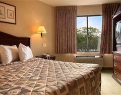 Hotel Ramada By Wyndham Rochelle Park Near Paramus (Rochelle Park, USA)