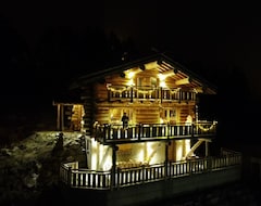 Toàn bộ căn nhà/căn hộ Large Luxurious Log Cabin (Les Angles, Pháp)