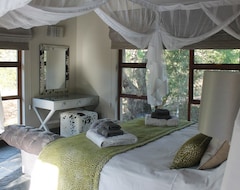Hotel Kusudalweni Safari Lodge & Spa (Hoedspruit, South Africa)