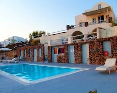 Khách sạn Oia Suites (Oia, Hy Lạp)