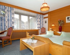 Khách sạn Hotel Alpina Regina (Biberwier, Áo)