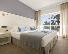 Khách sạn Las Gaviotas Suites (Playa de Muro, Tây Ban Nha)