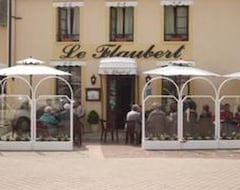 Hotel Le Flaubert (Villenauxe-la-Grande, France)