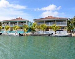 Khách sạn Ocean Breeze Boutique Hotel & Marina (Kralendijk, BES Islands)