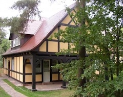 Otel Waldschule Frohnsdorf (Treuenbrietzen, Almanya)