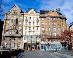 Hotel Fõvám Square Apartment (Budapest, Hungary)
