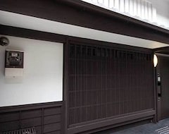Hotel Akane An Machiya House (Kyoto, Japan)