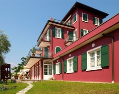 Khách sạn Bellevue San Lorenzo Adults Only (Malcesine, Ý)