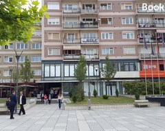 Koko talo/asunto Centrum (Priština, Kosovo)