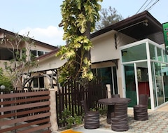 Khách sạn Naiyang Seaview Place (Biển Nai Yang, Thái Lan)