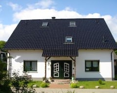 Koko talo/asunto Haus Of (Binz, Saksa)