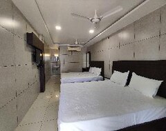 Hotel Abidharpp (Velankanni, Indija)