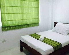 Hotel Lola Natividad (Bantay, Philippines)
