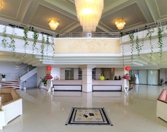 Queen Garden Hotel (Purwokerto, Indonesia)