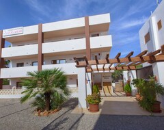 Huoneistohotelli Apartamentos Colomar Ibiza (Figueral, Espanja)