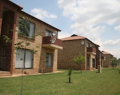 Koko talo/asunto Fourways Apartments (Fourways, Etelä-Afrikka)