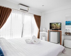 Hotel Modern Place (Patong Beach, Tailandia)