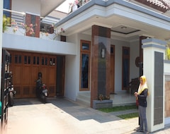 Khách sạn OYO 2008 Sellinas Family Residence Syariah (Klaten, Indonesia)