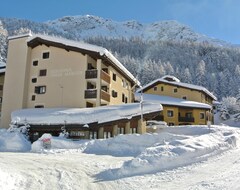 Hotel 79-3 - Inh 36738 (Silvaplana, Switzerland)