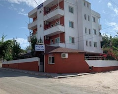 Otel Kucuk Aile Pansiyonu (Adana, Türkiye)