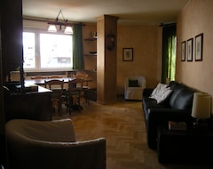 Hele huset/lejligheden Flat In The Town Centre, Nice View And Close To The Ski Slopes Wi-fi - Smart Tv (Cortina d'Ampezzo, Italien)