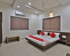 Khách sạn Oyo 41737 Hotel Atithi (Porbandar, Ấn Độ)
