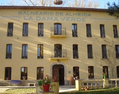 Hotel Balneario de Almeida - La Dama Verde (Almeida de Sayago, España)