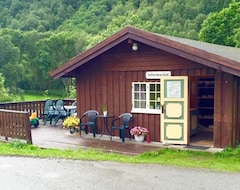 Hotel Eidsdal Camping og Feriehus (Norddal, Norveška)