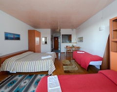 Khách sạn Antares Residence & Apartments (Preganziol, Ý)