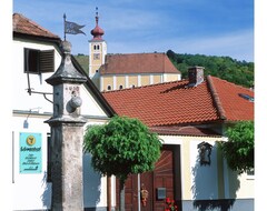 Khách sạn Am Löwenhof (Donnerskirchen, Áo)