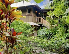 Cijela kuća/apartman Tropical Romance. Lush Gardens.Ocean View in Heavenly Hana, Maui (Hena, Sjedinjene Američke Države)
