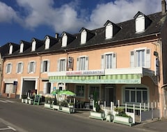 Logis Hotel Du Commerce (Pontacq, France)