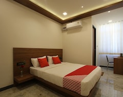 Hotel OYO 29789 Shrey's Inn (Chikkamagaluru, Indija)