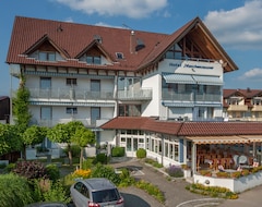 Khách sạn Hotel Meschenmoser (Langenargen, Đức)